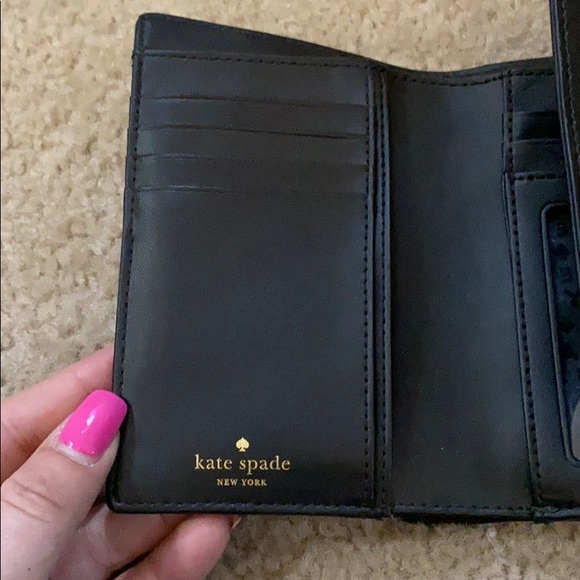 Wallet - Picture 2 of 4